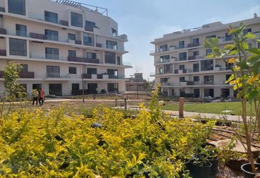 10% down payment for a fully finished apartment + roof in Sodic East, Shorouk